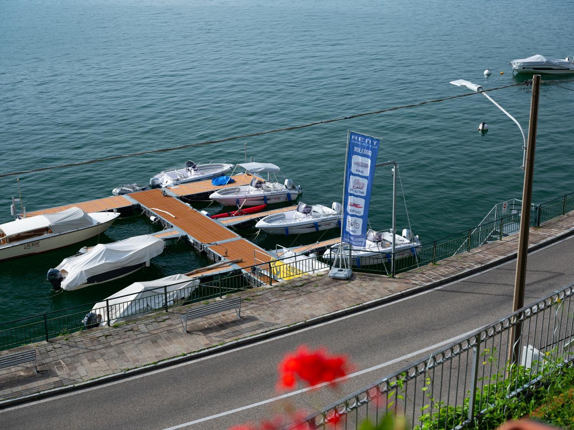 Foresteria Lago Di Como Menaggio Bagian luar foto